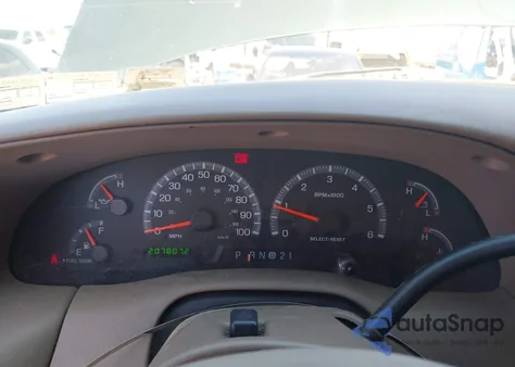 2002 Ford F-150 Lariat/Xlt из США, поврежденный, VIN 1FTRW08L82KE39703